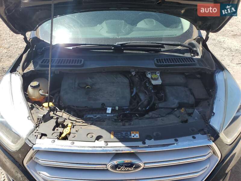 Внедорожник / Кроссовер Ford Escape 2017 в Харькове