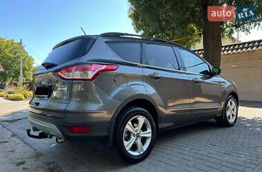Внедорожник / Кроссовер Ford Escape 2013 в 