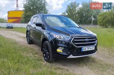 Позашляховик / Кросовер Ford Escape 2018 в Києві
