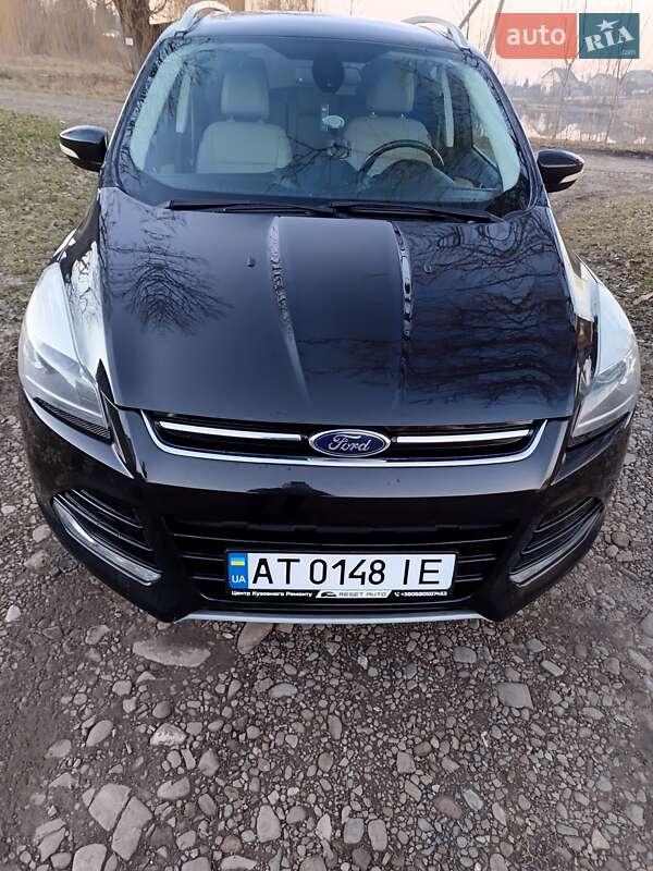 Внедорожник / Кроссовер Ford Escape 2014 в Отынии