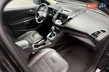 Внедорожник / Кроссовер Ford Escape 2013 в 