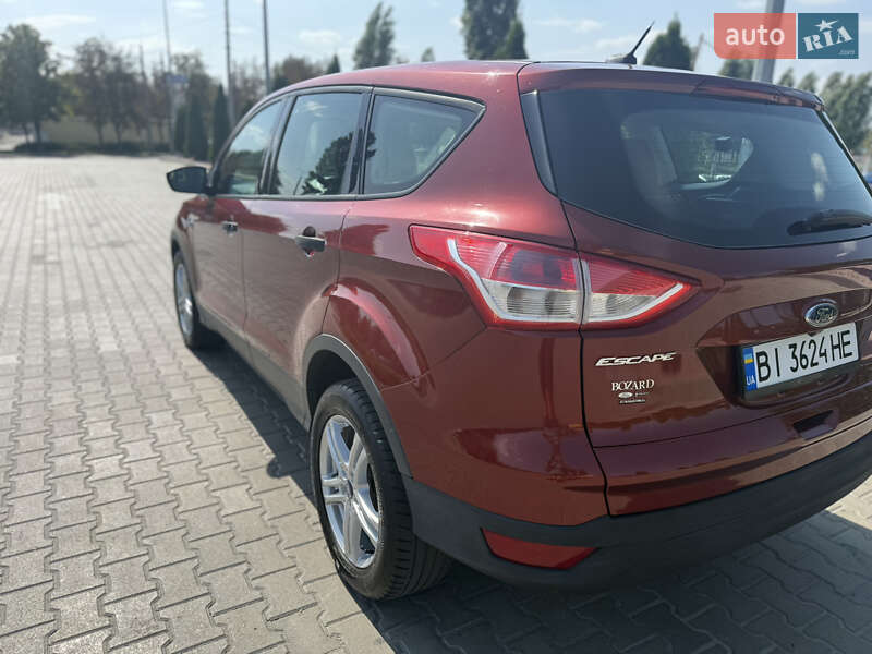 Внедорожник / Кроссовер Ford Escape 2013 в Кременчуге