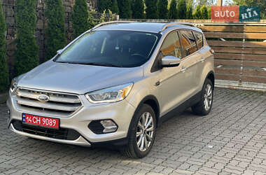 Внедорожник / Кроссовер Ford Escape 2017 в Стрые