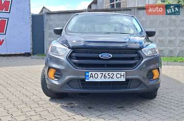 Внедорожник / Кроссовер Ford Escape 2017 в 