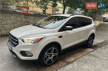 Внедорожник / Кроссовер Ford Escape 2019 в Ивано-Франковске