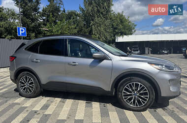 Внедорожник / Кроссовер Ford Escape 2021 в 