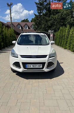 Внедорожник / Кроссовер Ford Escape 2012 в 
