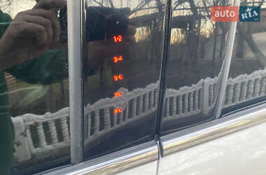 Внедорожник / Кроссовер Ford Escape 2012 в 