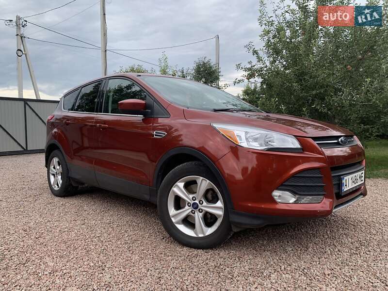 Внедорожник / Кроссовер Ford Escape 2015 в 