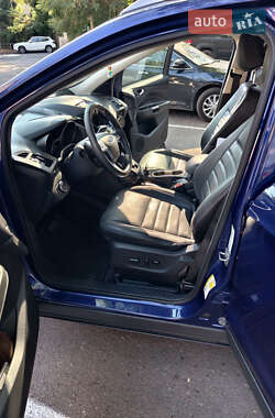 Внедорожник / Кроссовер Ford Escape 2014 в 
