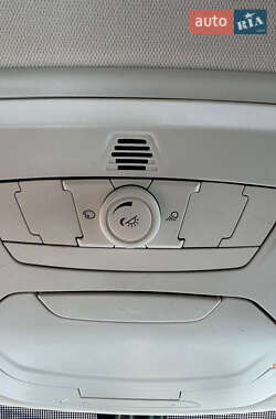 Внедорожник / Кроссовер Ford Escape 2014 в 