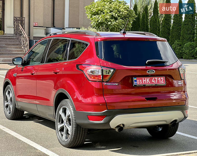 Внедорожник / Кроссовер Ford Escape 2018 в Киеве