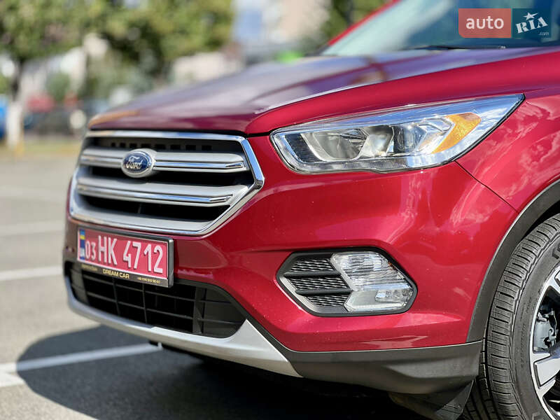 Внедорожник / Кроссовер Ford Escape 2018 в Киеве