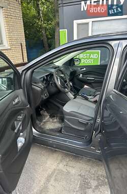 Внедорожник / Кроссовер Ford Escape 2013 в 