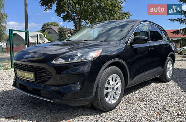 Внедорожник / Кроссовер Ford Escape 2020 в 