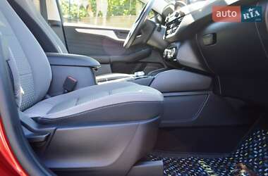 Внедорожник / Кроссовер Ford Escape 2022 в 