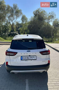Внедорожник / Кроссовер Ford Escape 2024 в 
