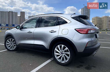 Внедорожник / Кроссовер Ford Escape 2021 в 