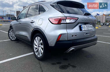 Внедорожник / Кроссовер Ford Escape 2021 в 
