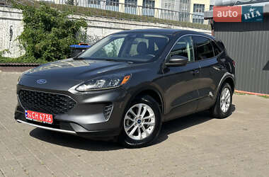 Внедорожник / Кроссовер Ford Escape 2020 в 