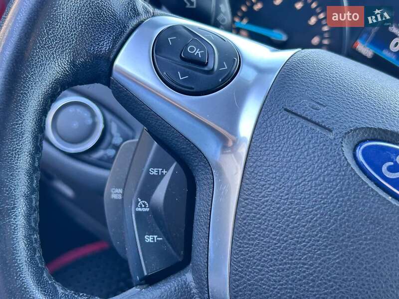 Внедорожник / Кроссовер Ford Escape 2014 в Одессе