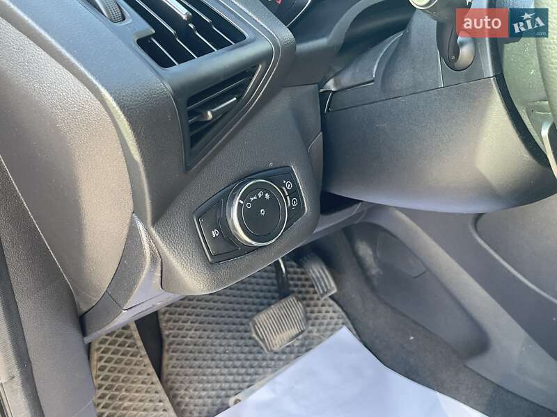 Внедорожник / Кроссовер Ford Escape 2013 в Днепре