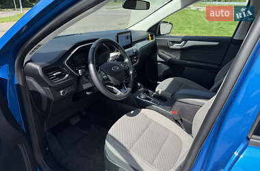 Внедорожник / Кроссовер Ford Escape 2021 в 