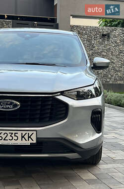 Внедорожник / Кроссовер Ford Escape 2023 в 