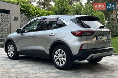 Внедорожник / Кроссовер Ford Escape 2023 в 