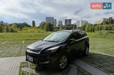 Внедорожник / Кроссовер Ford Escape 2014 в 
