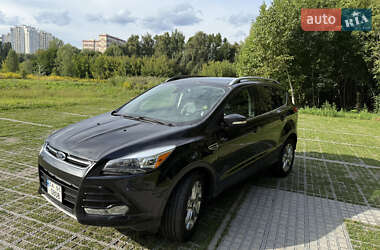 Внедорожник / Кроссовер Ford Escape 2014 в 