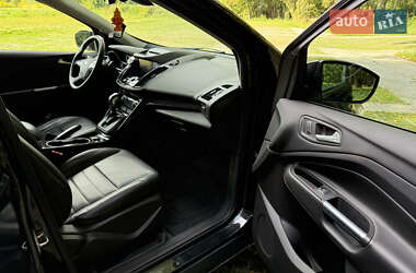 Внедорожник / Кроссовер Ford Escape 2014 в 