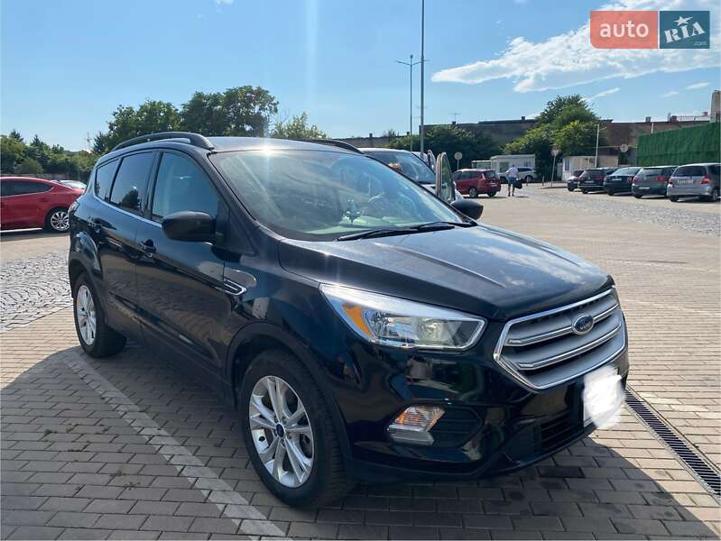 Внедорожник / Кроссовер Ford Escape 2017 в Мукачево