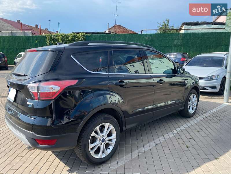 Внедорожник / Кроссовер Ford Escape 2017 в Мукачево