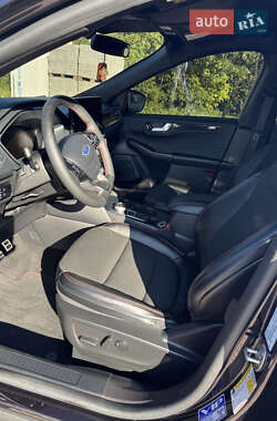Внедорожник / Кроссовер Ford Escape 2023 в 