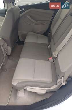 Внедорожник / Кроссовер Ford Escape 2014 в 