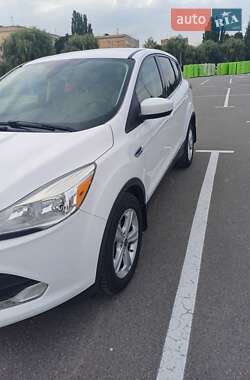 Внедорожник / Кроссовер Ford Escape 2014 в 