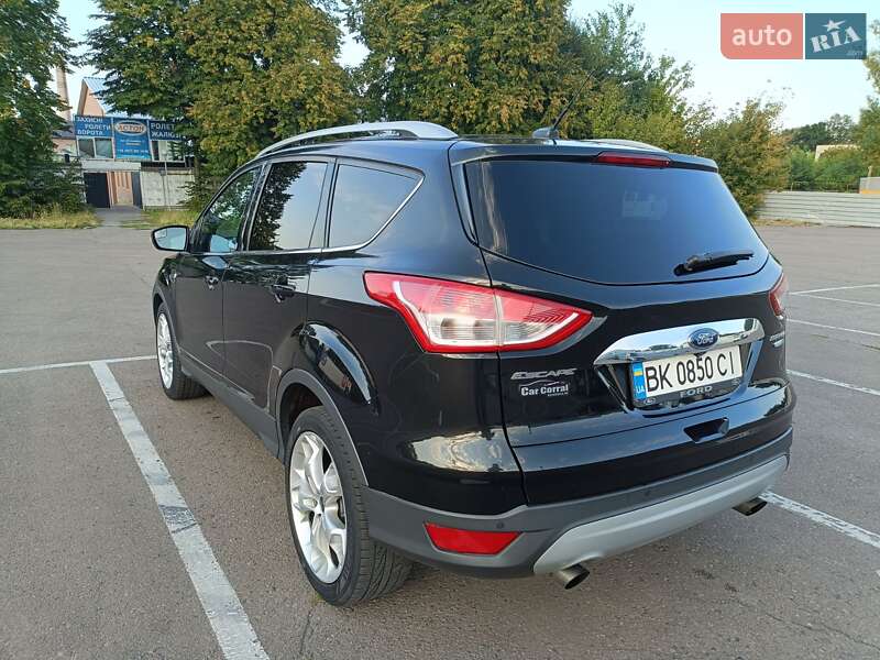 Внедорожник / Кроссовер Ford Escape 2014 в Ровно