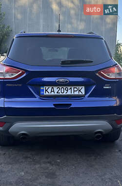Внедорожник / Кроссовер Ford Escape 2013 в 