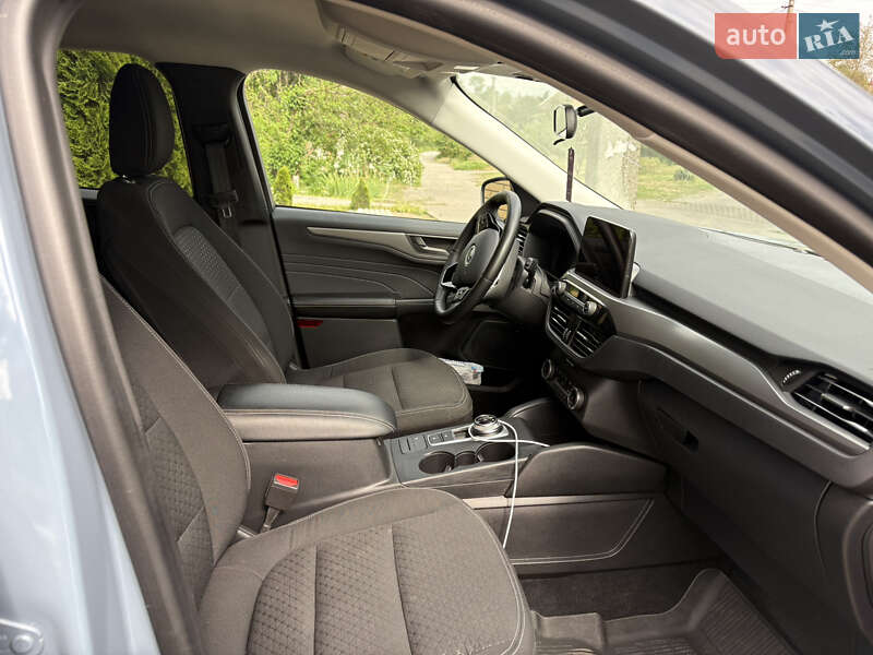 Внедорожник / Кроссовер Ford Escape 2023 в Запорожье