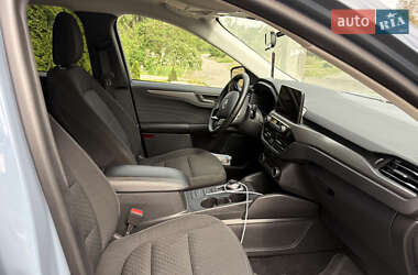 Внедорожник / Кроссовер Ford Escape 2023 в 