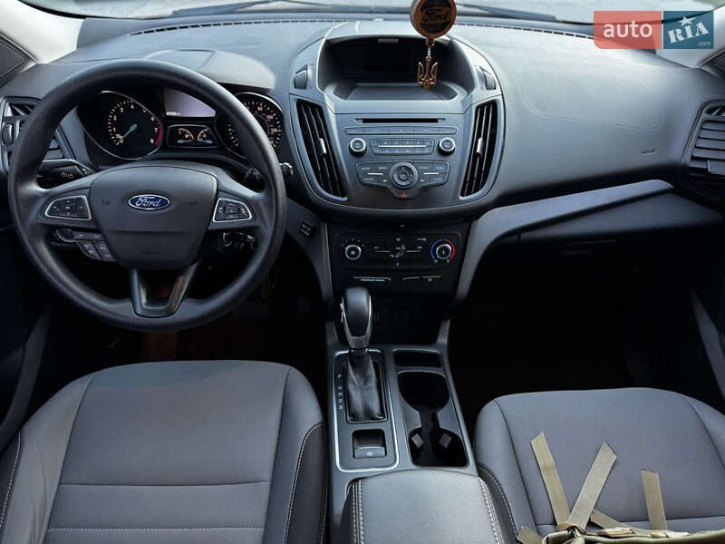 Внедорожник / Кроссовер Ford Escape 2017 в Житомире