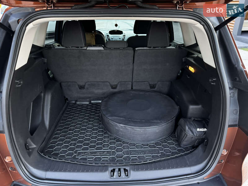 Внедорожник / Кроссовер Ford Escape 2017 в Житомире