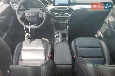 Внедорожник / Кроссовер Ford Escape 2020 в 