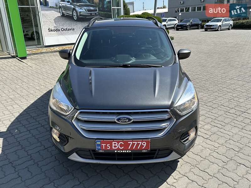 Внедорожник / Кроссовер Ford Escape 2018 в Луцке
