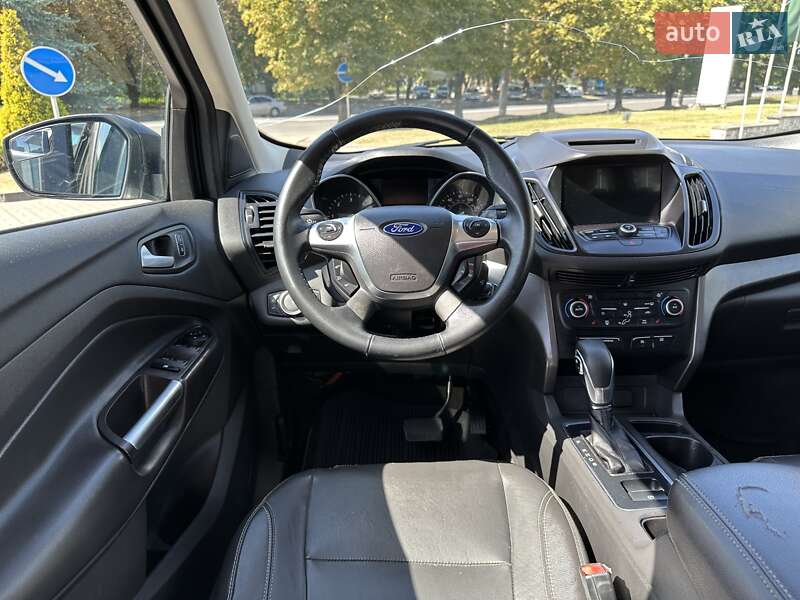 Внедорожник / Кроссовер Ford Escape 2018 в Луцке