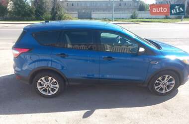 Внедорожник / Кроссовер Ford Escape 2017 в 