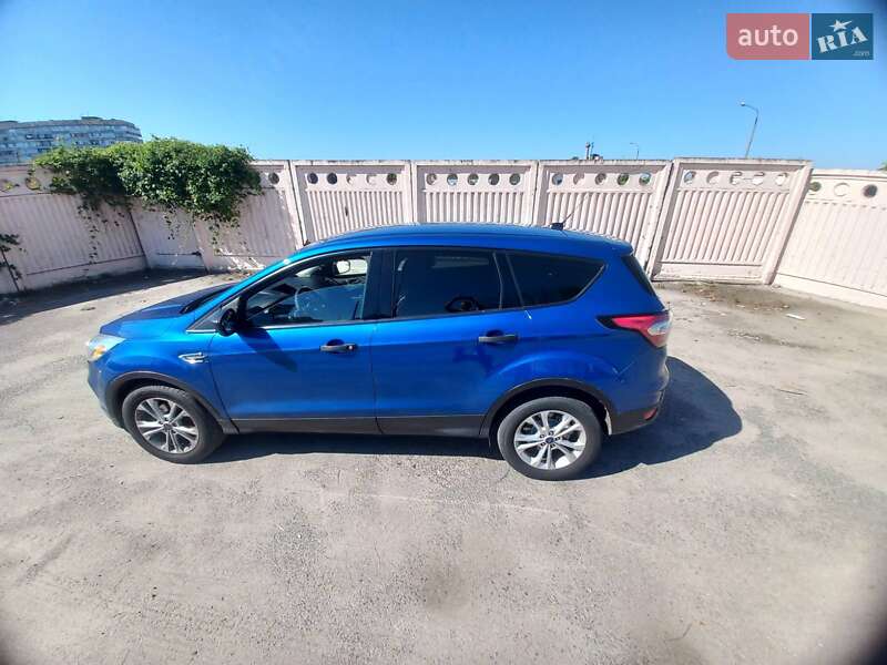 Внедорожник / Кроссовер Ford Escape 2017 в Киеве