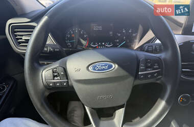 Внедорожник / Кроссовер Ford Escape 2020 в 