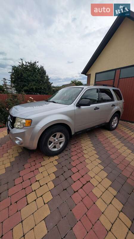 Внедорожник / Кроссовер Ford Escape 2010 в Львове